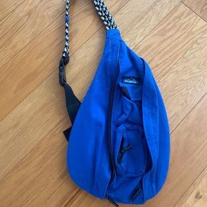 Blue Kavu rope crossbody bag